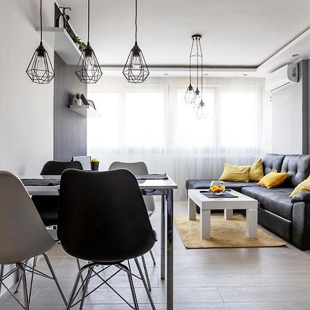 Park Apartment Нови-Сад Экстерьер фото