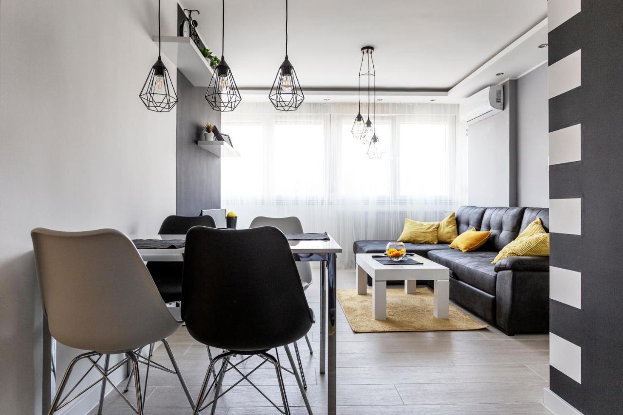 Park Apartment Нови-Сад Экстерьер фото